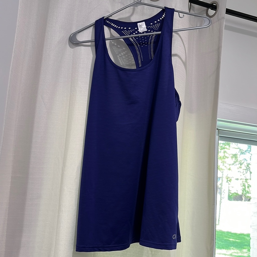 Workout tank top